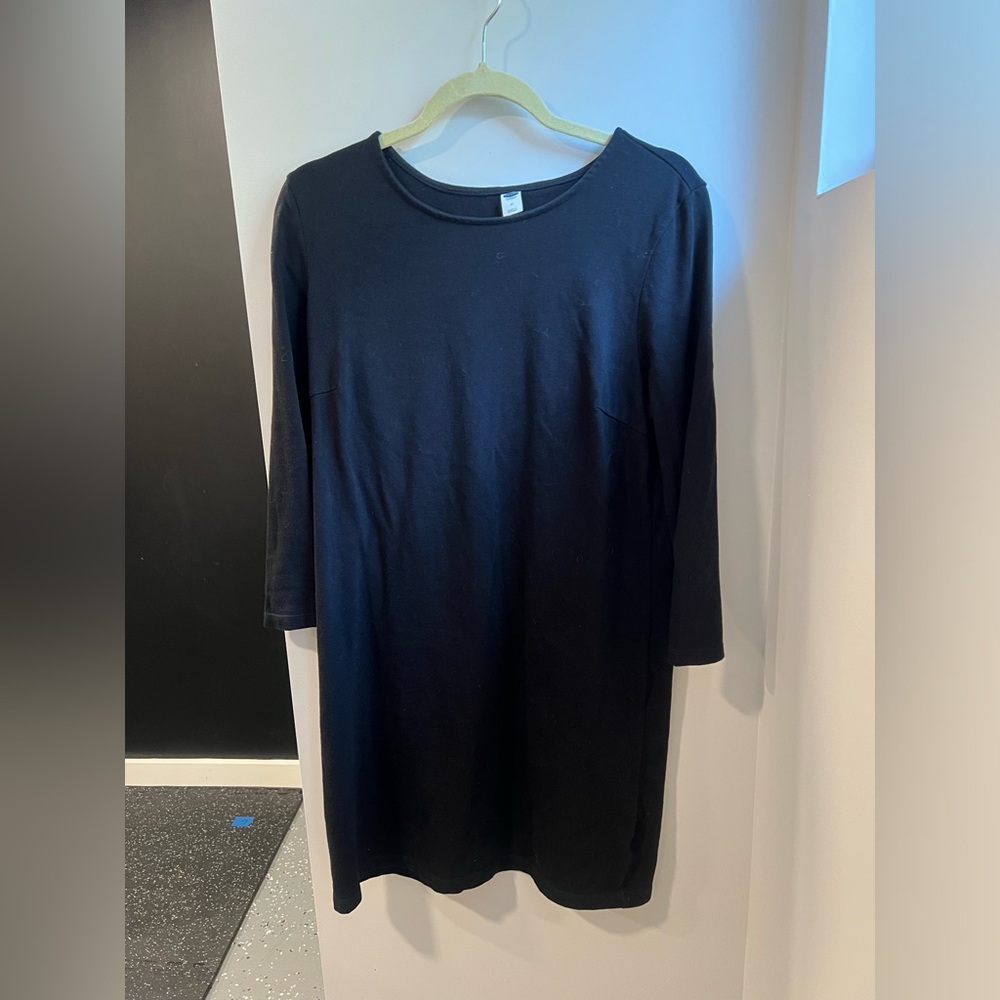 Black shift dress